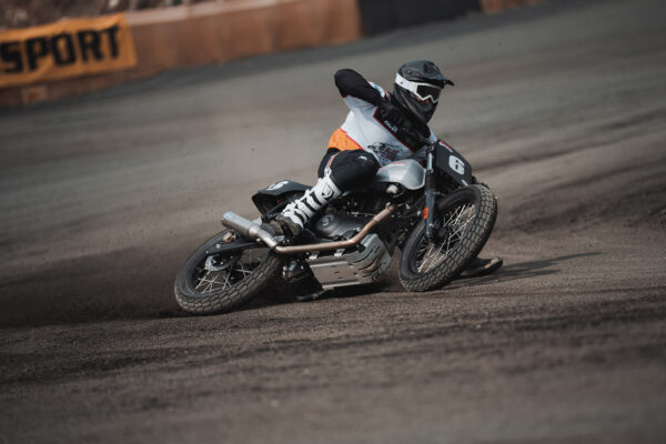 RIDE AND STYLE FLAT TRACK EXPERIENCE italia
